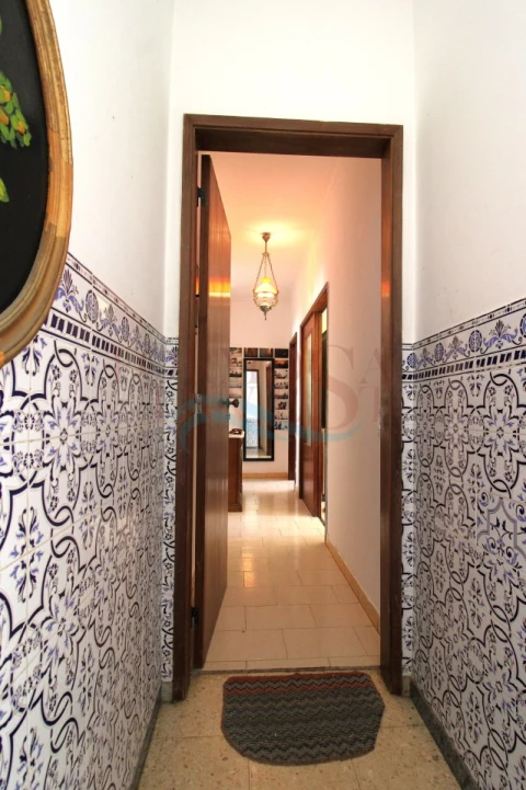 Moradia T4 para Venda em Moncarapacho e Fuseta