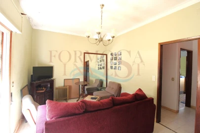 Moradia T4 para Venda em Moncarapacho e Fuseta