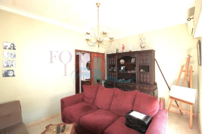 Moradia T4 para Venda em Moncarapacho e Fuseta