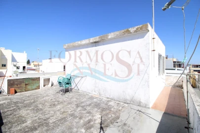 Moradia T4 para Venda em Moncarapacho e Fuseta