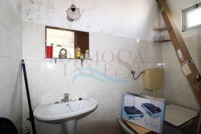 Moradia T4 para Venda em Moncarapacho e Fuseta