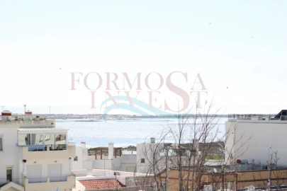 Moradia T4 para Venda em Moncarapacho e Fuseta