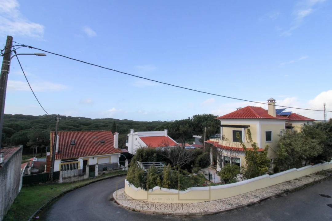 Moradia T2 para Venda em Charneca de Caparica e Sobreda Foto 7