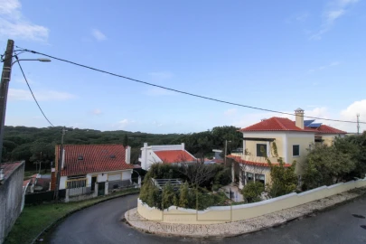 Moradia T2 para Venda em Charneca de Caparica e Sobreda