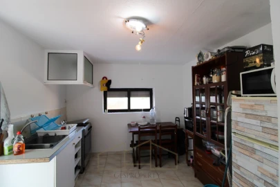Moradia T2 para Venda em Charneca de Caparica e Sobreda
