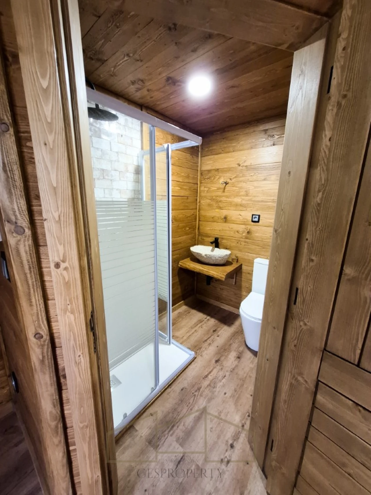 Prédio para Venda em Cortes do Meio Foto 6