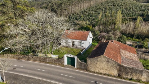Quinta T2 para Venda em Almargem do Bispo, Pêro Pinheiro e Montelavar