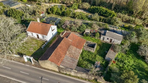 Quinta T2 para Venda em Almargem do Bispo, Pêro Pinheiro e Montelavar