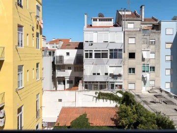 Apartamento T1 para Arrendamento em Campo de Ourique