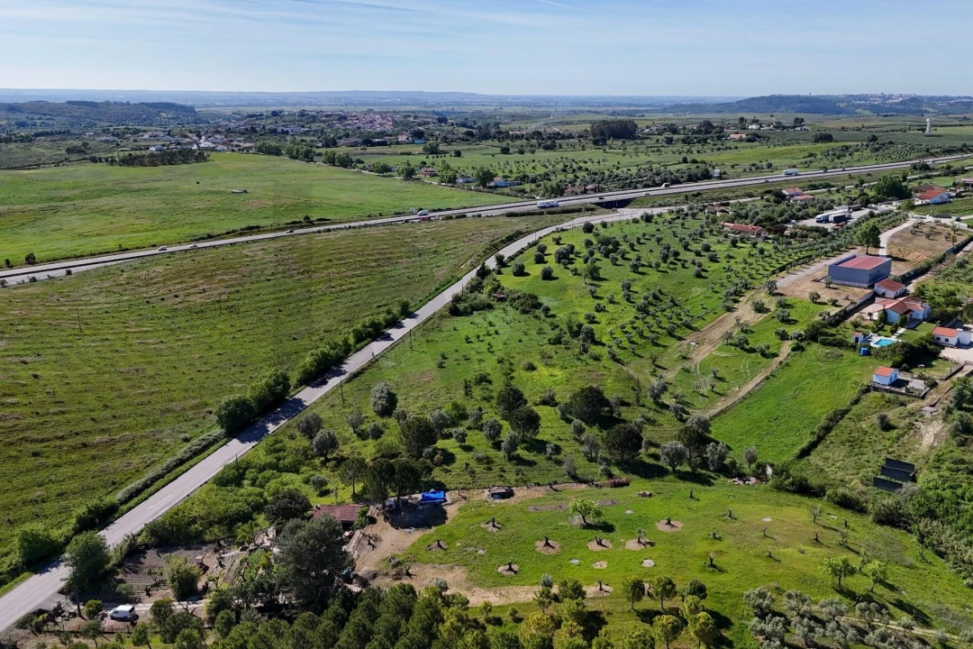 Armazém para Venda em Achete, Azoia de Baixo e Póvoa de Santarém Foto 10