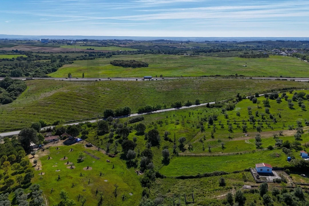 Armazém para Venda em Achete, Azoia de Baixo e Póvoa de Santarém Foto 12