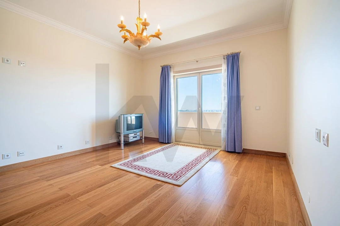 Moradia T4 para Venda em Águas Livres Foto 38