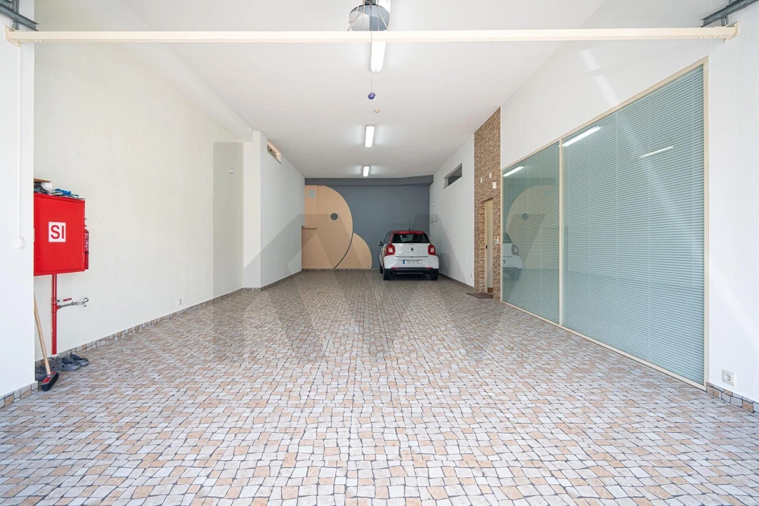 Moradia T4 para Venda em Águas Livres Foto 64