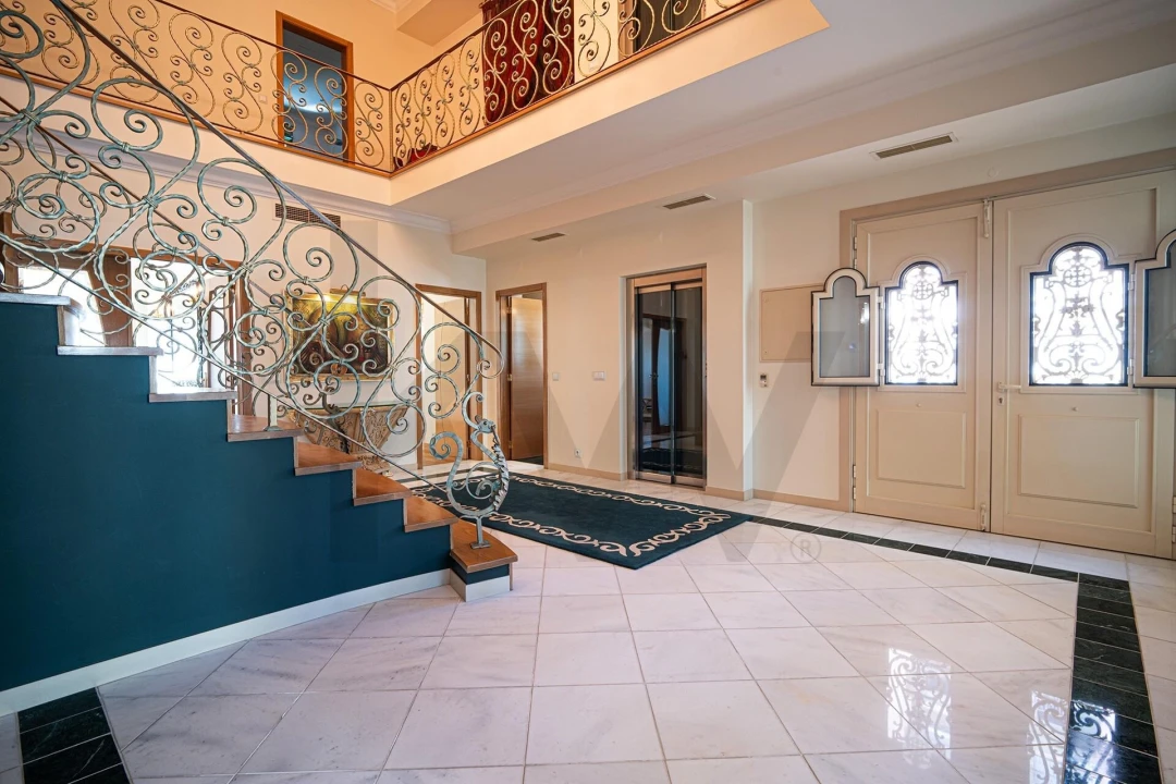 Moradia T4 para Venda em Águas Livres Foto 7