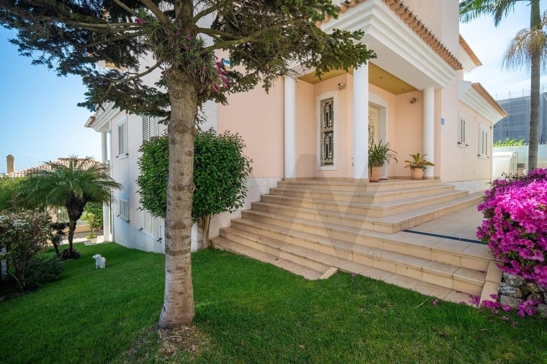 Moradia T4 para Venda em Águas Livres Foto 53