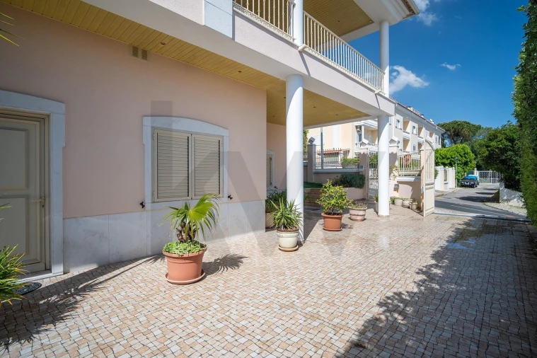 Moradia T4 para Venda em Águas Livres Foto 60