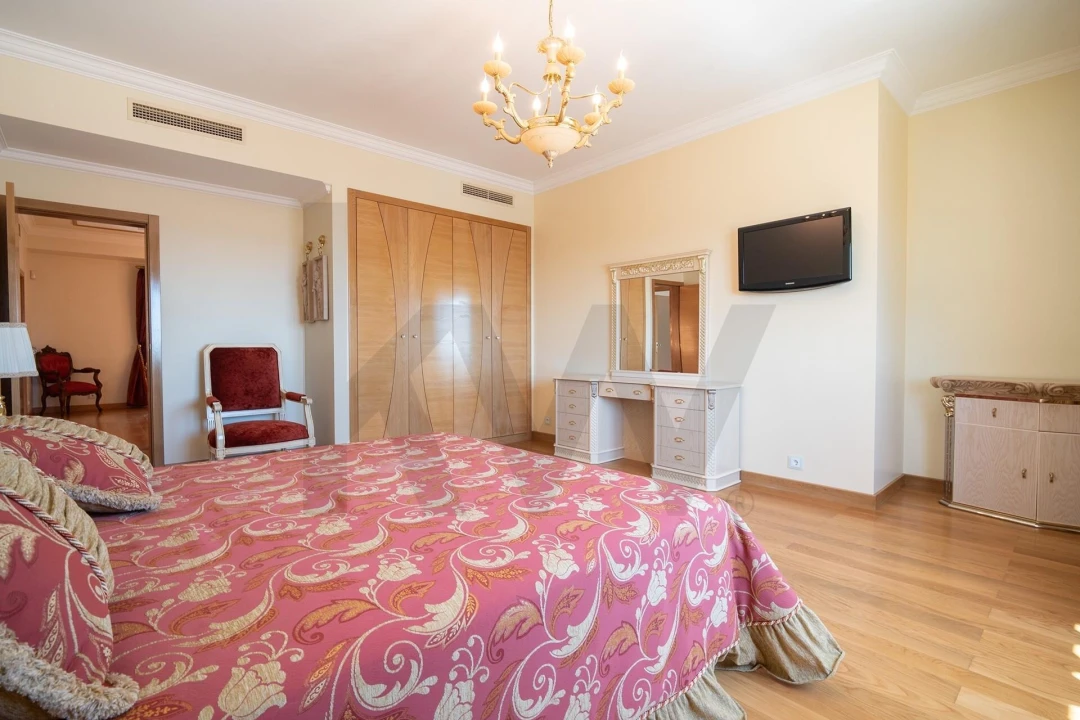 Moradia T4 para Venda em Águas Livres Foto 34