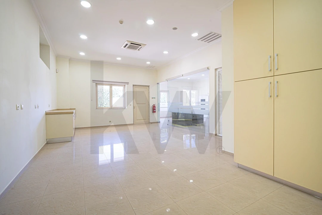 Moradia T4 para Venda em Águas Livres Foto 57