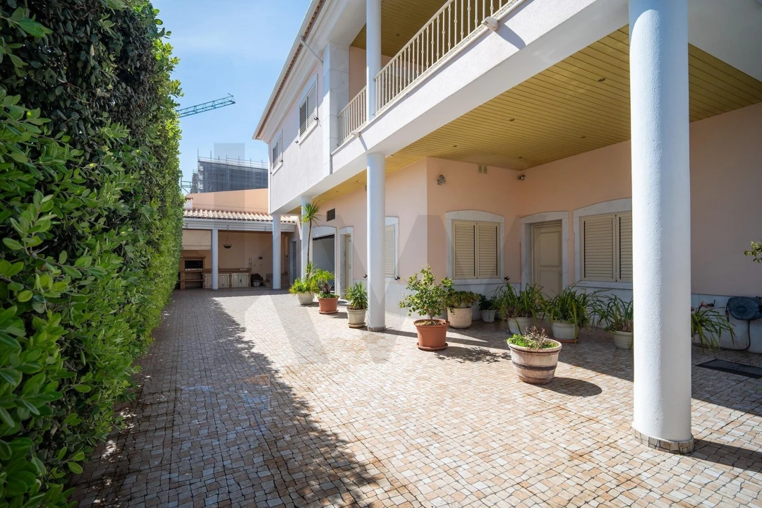 Moradia T4 para Venda em Águas Livres Foto 59