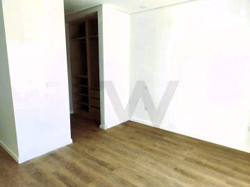 Moradia T3 para Venda em Fernao Ferro