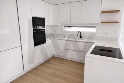 Moradia T3 para Venda em Fernao Ferro