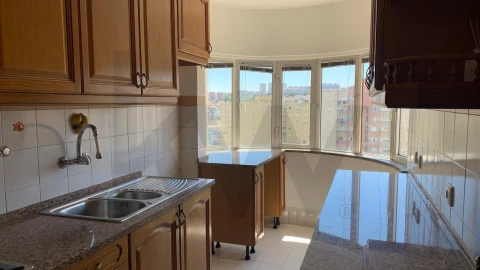 Apartamento T2 para Arrendamento em Parque das Nações