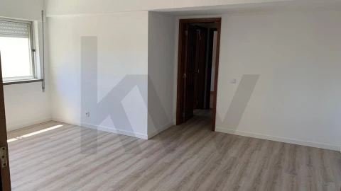 Apartamento T2 para Arrendamento em Parque das Nações