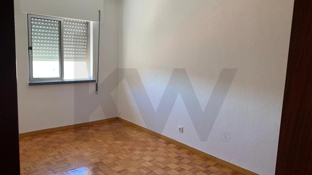 Apartamento T2 para Arrendamento em Parque das Nações Foto 13