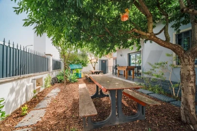 Moradia T5 para Venda em São Domingos de Rana