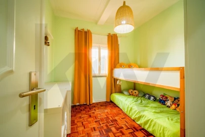 Moradia T5 para Venda em São Domingos de Rana