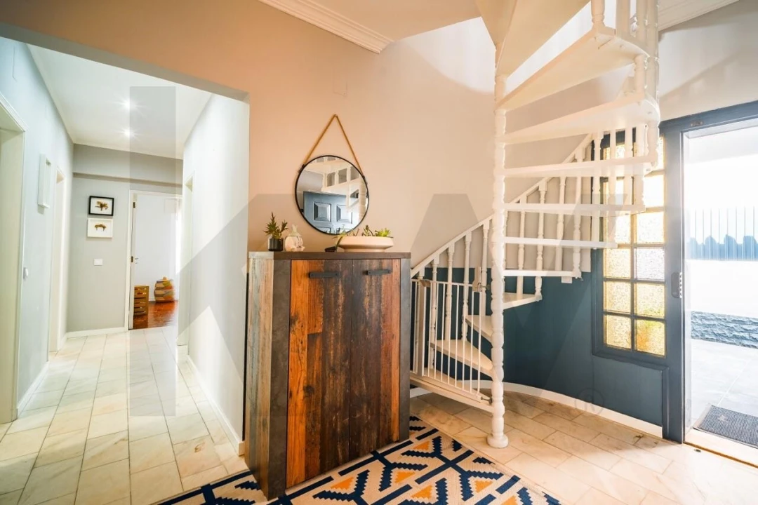 Moradia T5 para Venda em São Domingos de Rana Foto 4