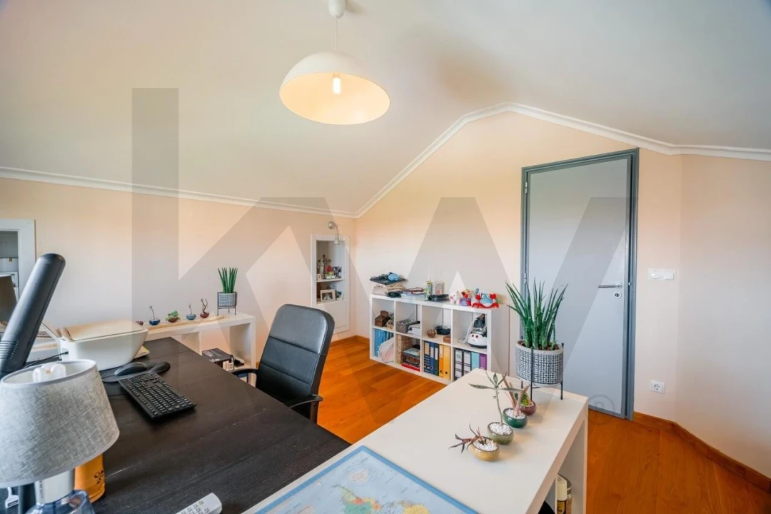 Moradia T5 para Venda em São Domingos de Rana Foto 26