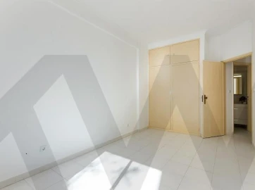 Apartamento T1 para Venda em Charneca de Caparica e Sobreda