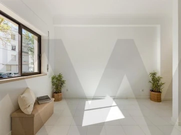 Apartamento T1 para Venda em Charneca de Caparica e Sobreda