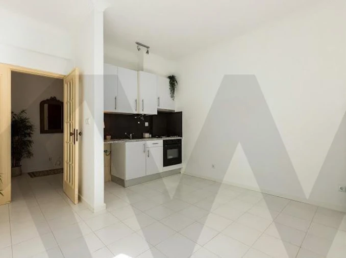 Apartamento T1 para Venda em Charneca de Caparica e Sobreda Foto 9