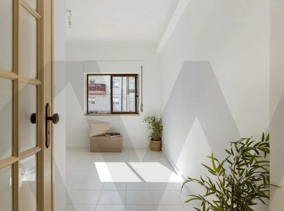 Apartamento T1 para Venda em Charneca de Caparica e Sobreda Foto 4