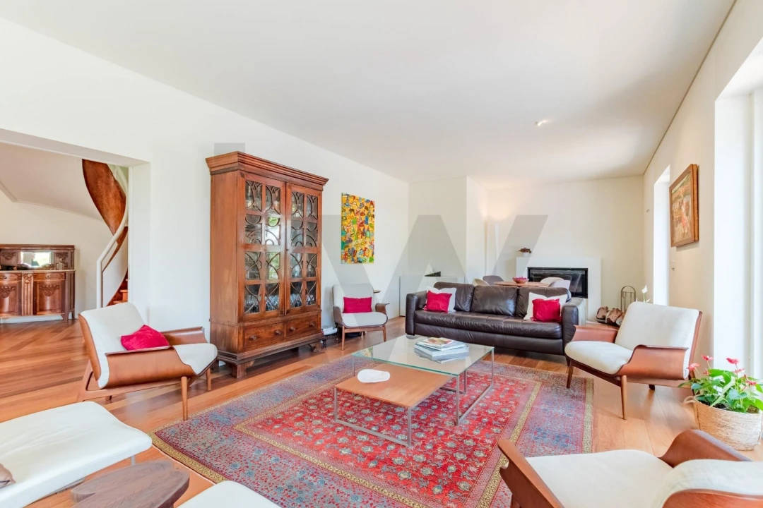 Moradia T4 para Venda em Cascais e Estoril Foto 1