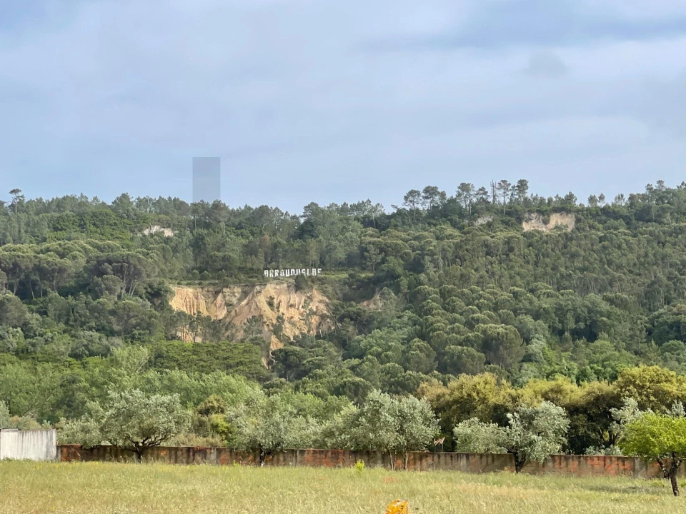 Terreno para Venda em Arrouquelas Foto 1