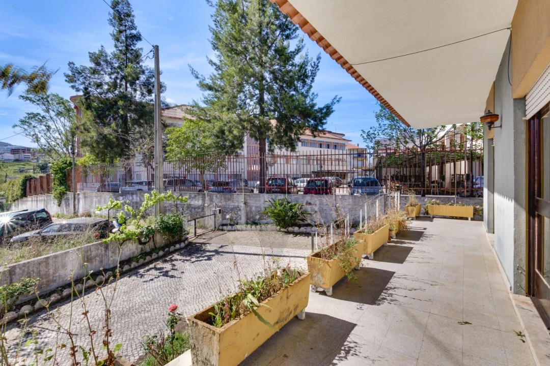 Moradia T4 para Venda em Loures Foto 70