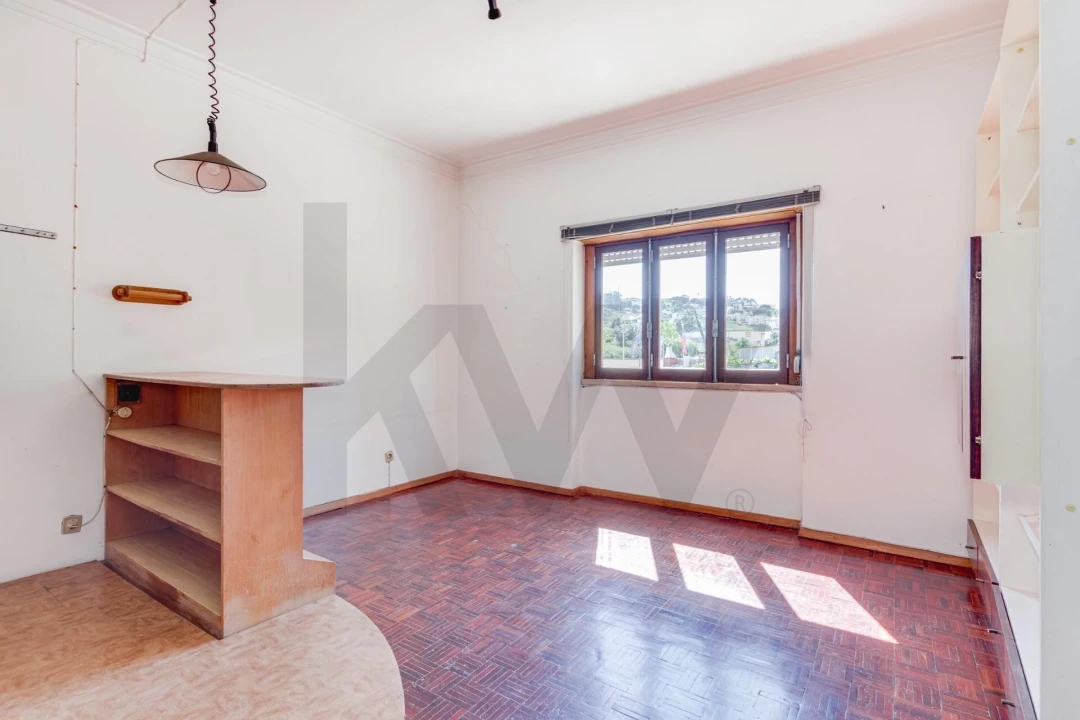 Moradia T4 para Venda em Loures Foto 12