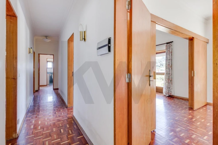 Moradia T4 para Venda em Loures Foto 35