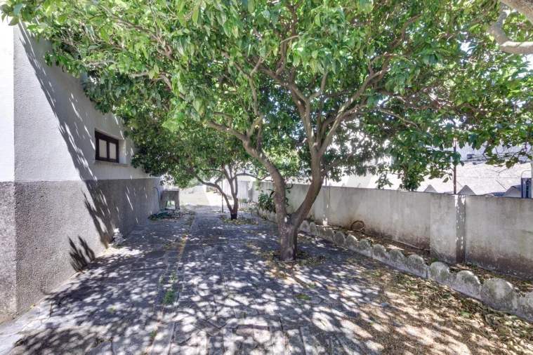 Moradia T4 para Venda em Loures Foto 67