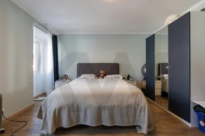 Apartamento T2 para Venda em Oeiras e São Julião da Barra, Paço de Arcos e Caxias