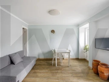 Apartamento T2 para Venda em Oeiras e São Julião da Barra, Paço de Arcos e Caxias