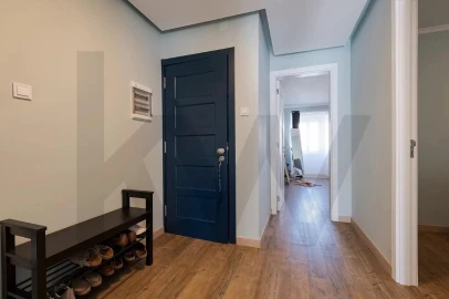 Apartamento T2 para Venda em Oeiras e São Julião da Barra, Paço de Arcos e Caxias