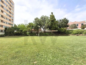 Apartamento T3 para Arrendamento em Carnide