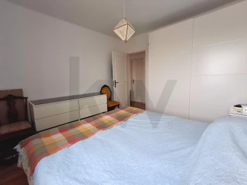 Apartamento T3 para Arrendamento em Carnide