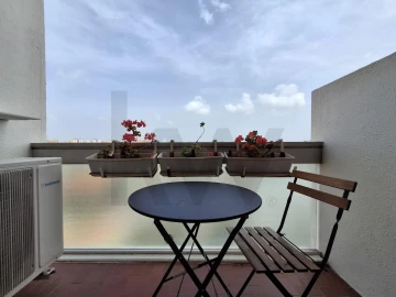 Apartamento T3 para Arrendamento em Carnide