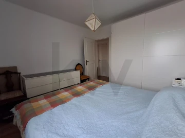 Apartamento T3 para Arrendamento em Carnide