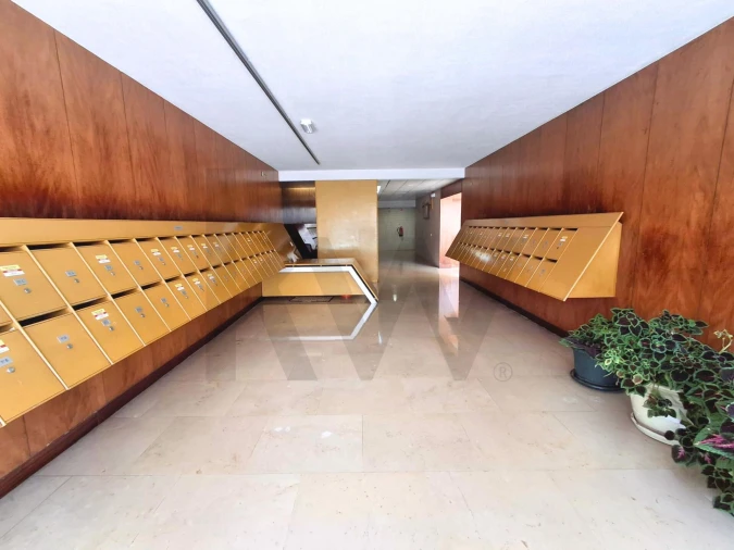 Apartamento T3 para Arrendamento em Carnide Foto 19